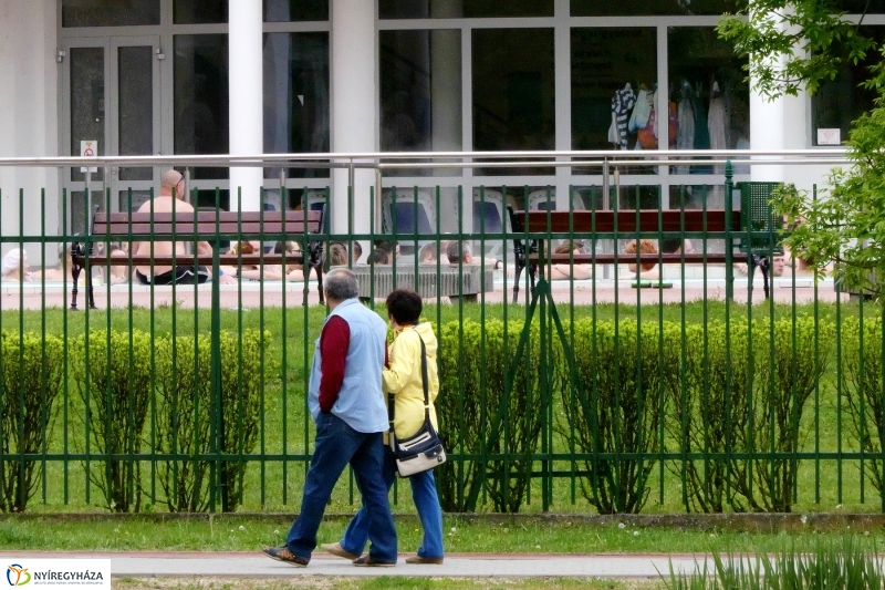 Április utolsó napja Sóstón - Szarka Lajos