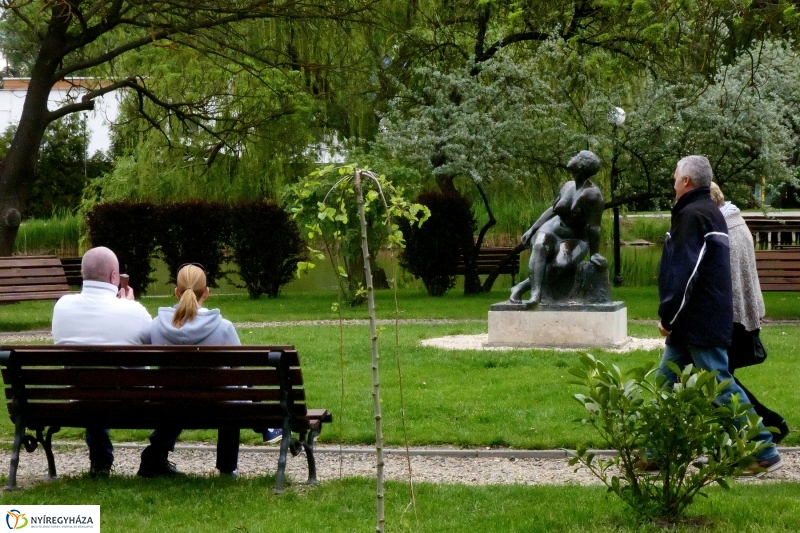 Április utolsó napja Sóstón - Szarka Lajos