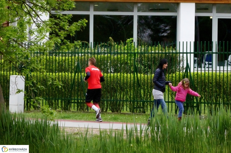 Április utolsó napja Sóstón - Szarka Lajos