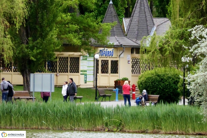 Április utolsó napja Sóstón - Szarka Lajos