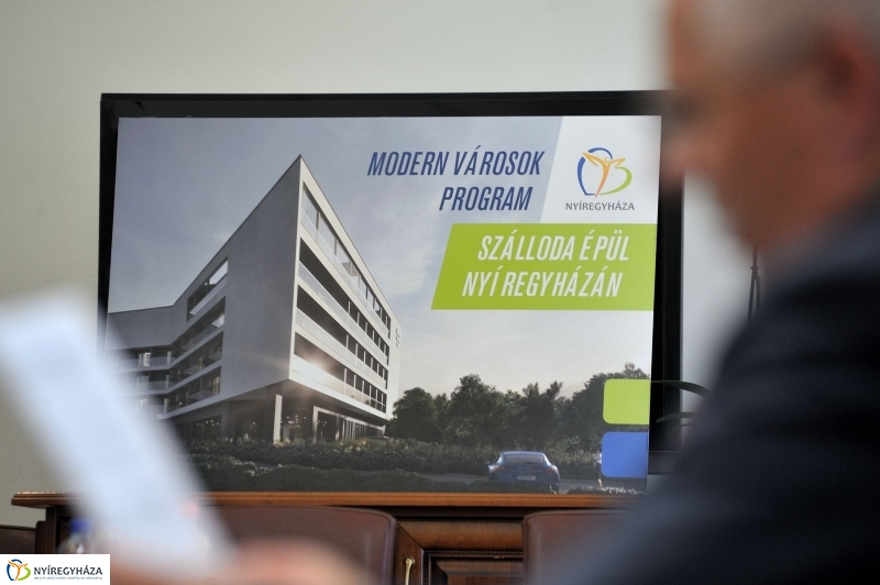 Új szálloda épül Sóstón - fotó Szarka Lajos