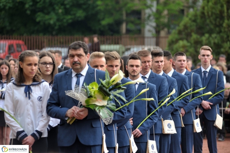 Ballagás a Vasvári gimiben - fotó Szarka Lajos