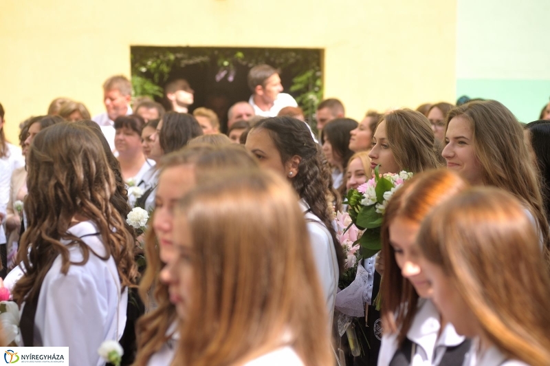 Ballagás a Kölcsey gimiben - fotó Szarka Lajos