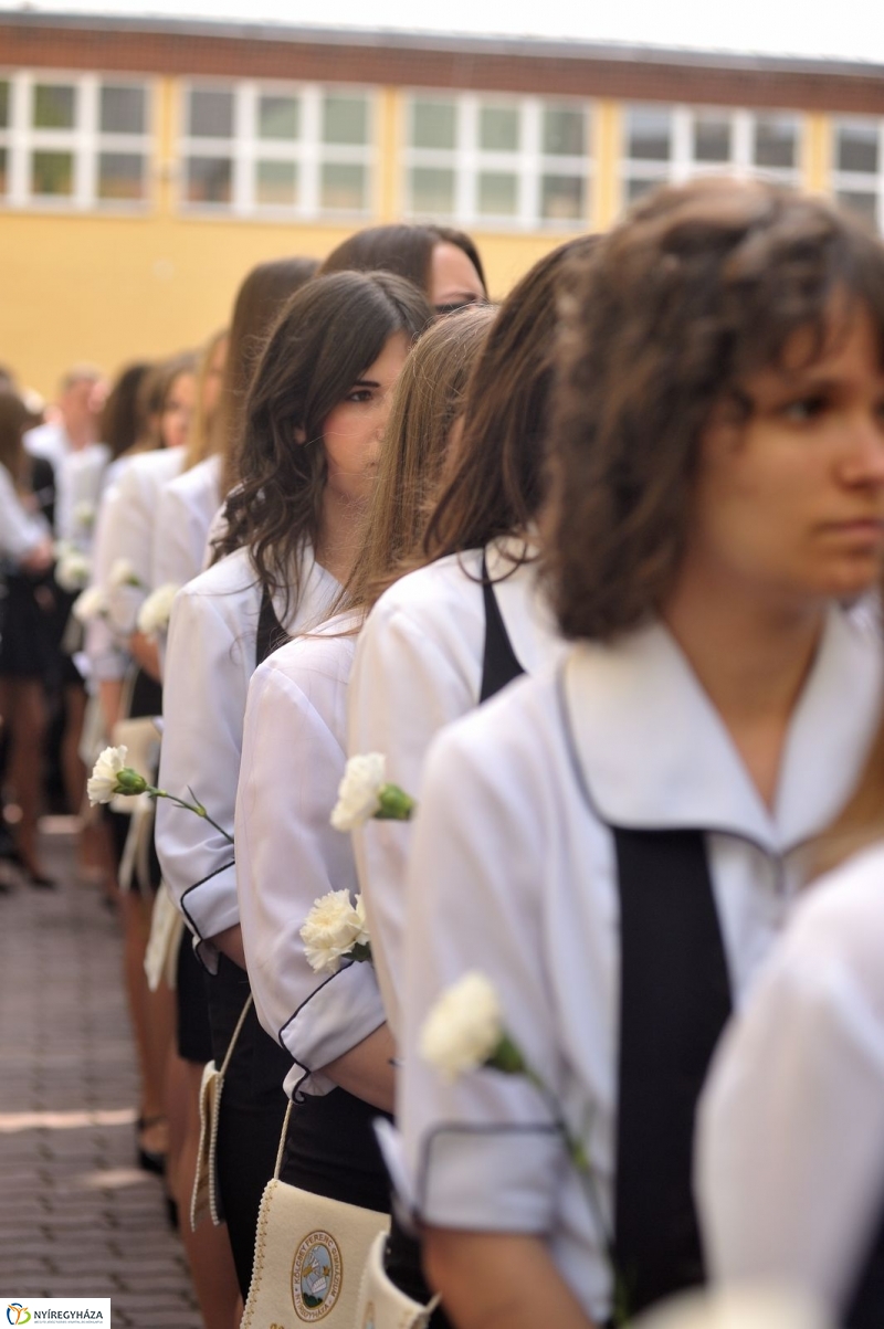 Ballagás a Kölcsey gimiben - fotó Szarka Lajos