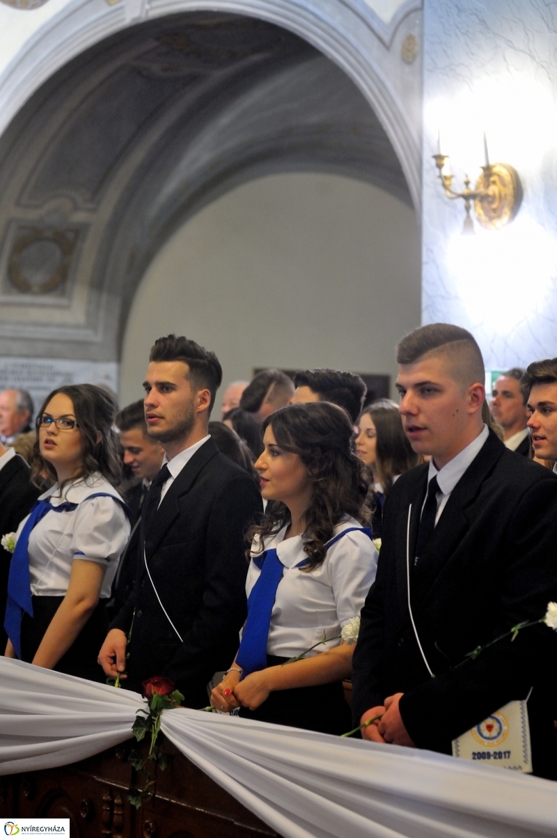 Ballagás a Kossuth gimiben - fotó Szarka Lajos