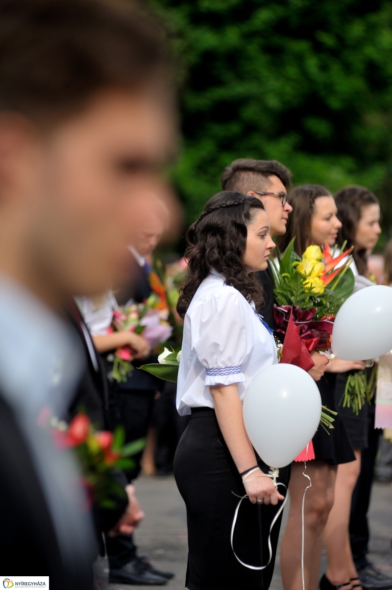 Ballagás a Krúdy gimiben - fotó Szarka Lajos
