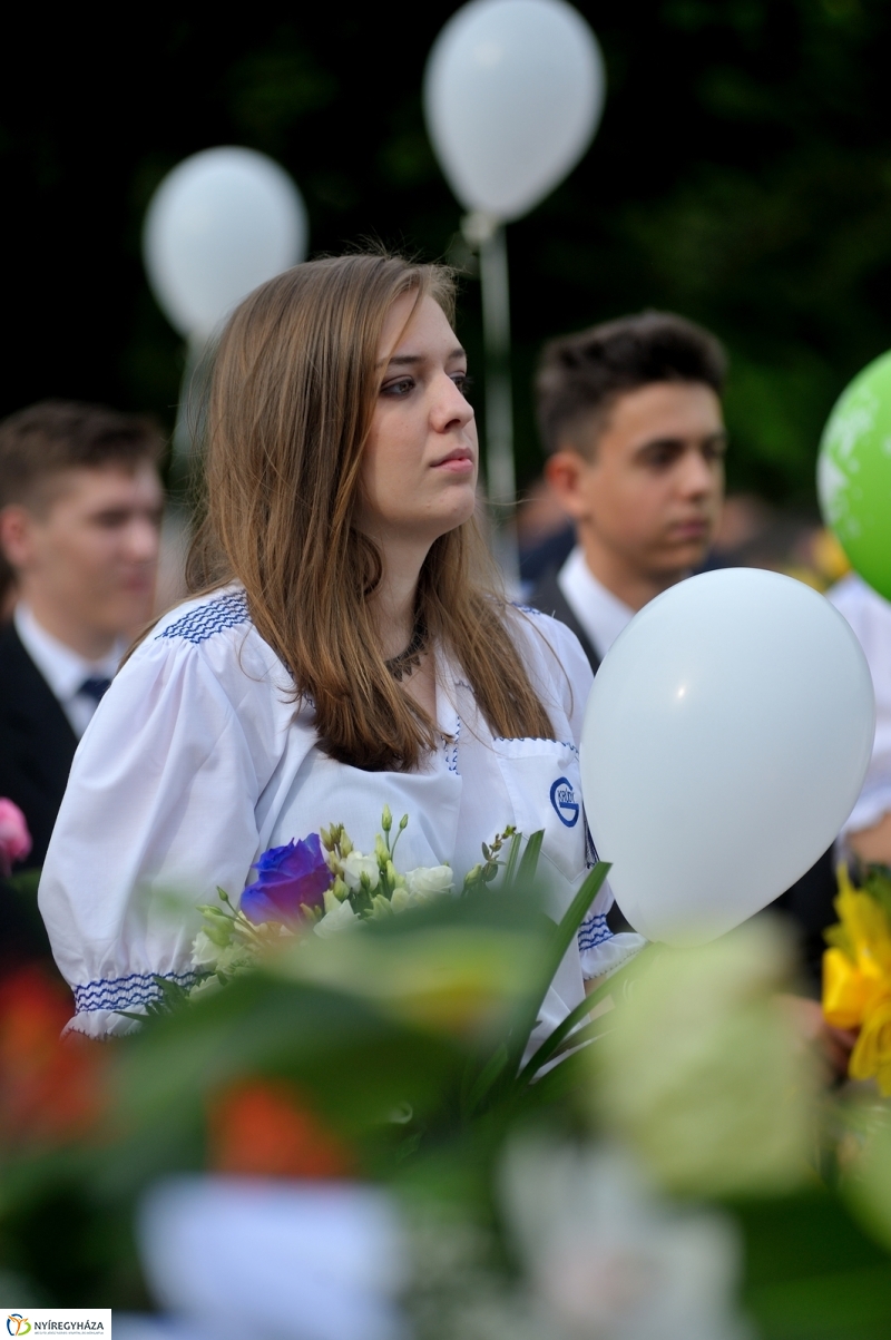 Ballagás a Krúdy gimiben - fotó Szarka Lajos