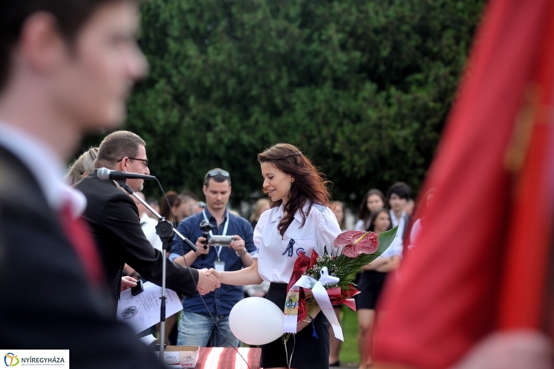 Ballagás a Krúdy gimiben - fotó Szarka Lajos