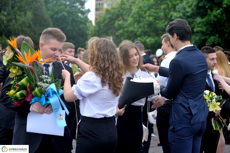 Ballagás a Krúdy gimiben - fotó Szarka Lajos