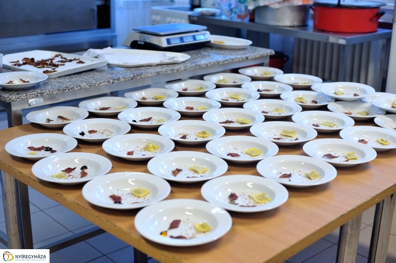 Mestervacsora a Sipkayban - fotó Szarka Lajos