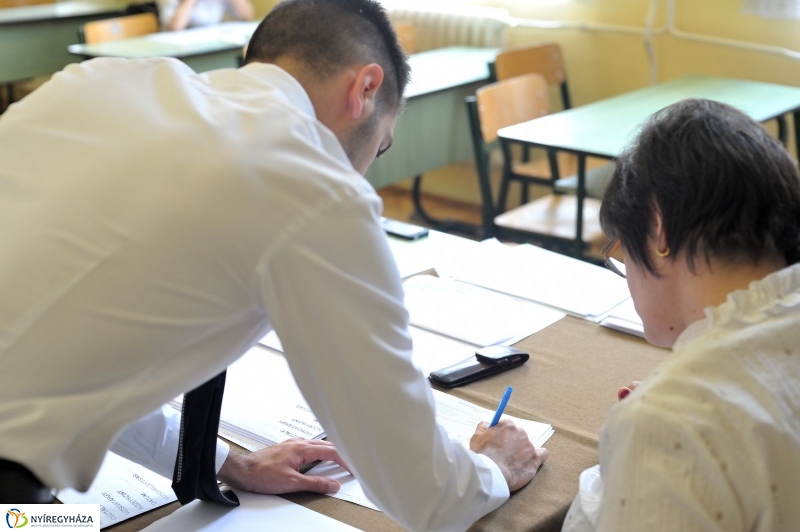 Elkezdődött az írásbeli érettségi - fotó Szarka Lajos