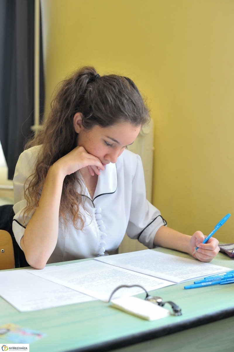 Elkezdődött az írásbeli érettségi - fotó Szarka Lajos