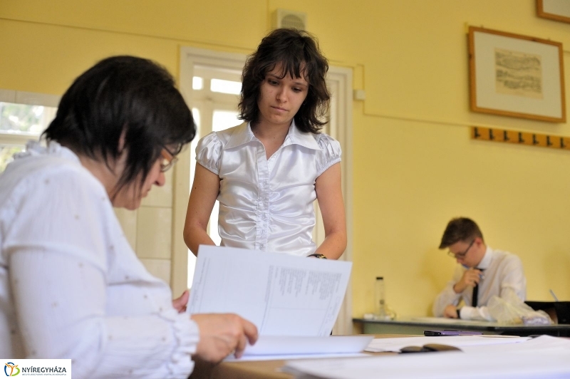 Elkezdődött az írásbeli érettségi - fotó Szarka Lajos