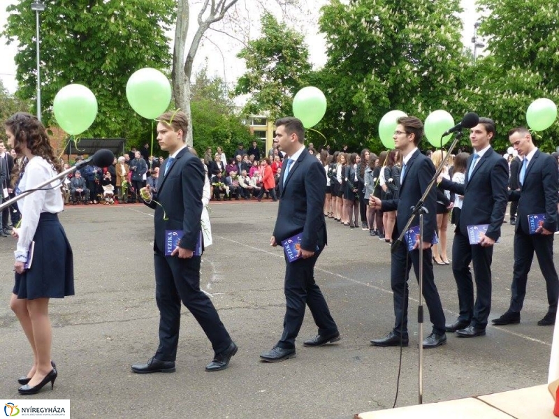 Zrínyi ballagás 01