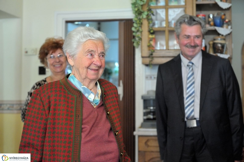 Szépkorú köszöntése - Szmolár Andrásné - fotó Szarka Lajos