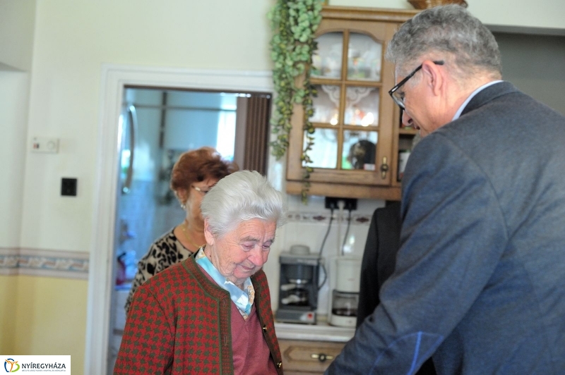 Szépkorú köszöntése - Szmolár Andrásné - fotó Szarka Lajos