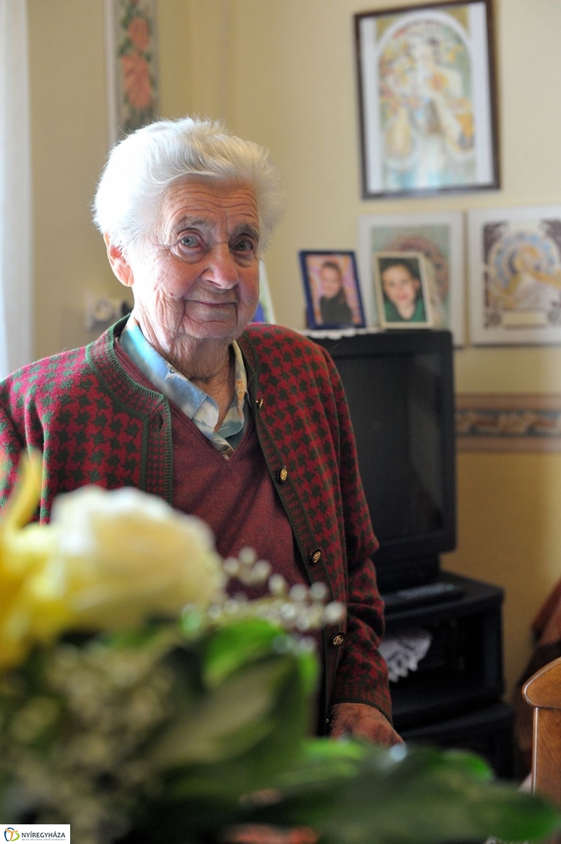 Szépkorú köszöntése - Szmolár Andrásné - fotó Szarka Lajos