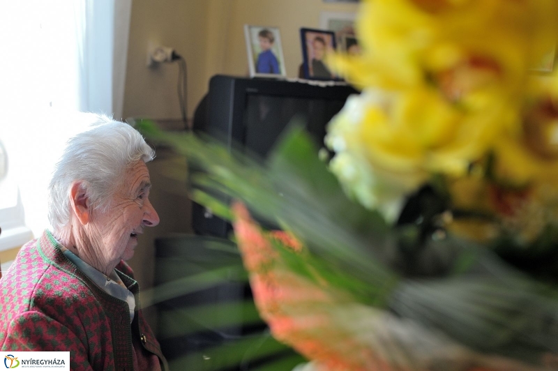 Szépkorú köszöntése - Szmolár Andrásné - fotó Szarka Lajos