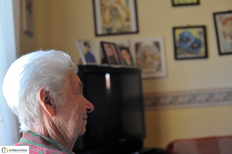 Szépkorú köszöntése - Szmolár Andrásné - fotó Szarka Lajos