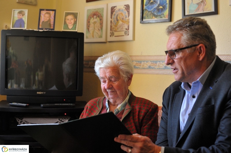 Szépkorú köszöntése - Szmolár Andrásné - fotó Szarka Lajos