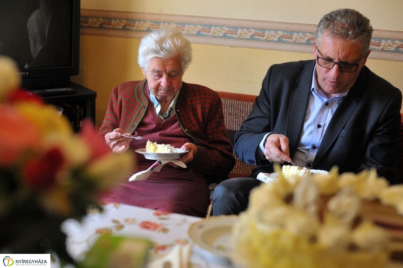Szépkorú köszöntése - Szmolár Andrásné - fotó Szarka Lajos