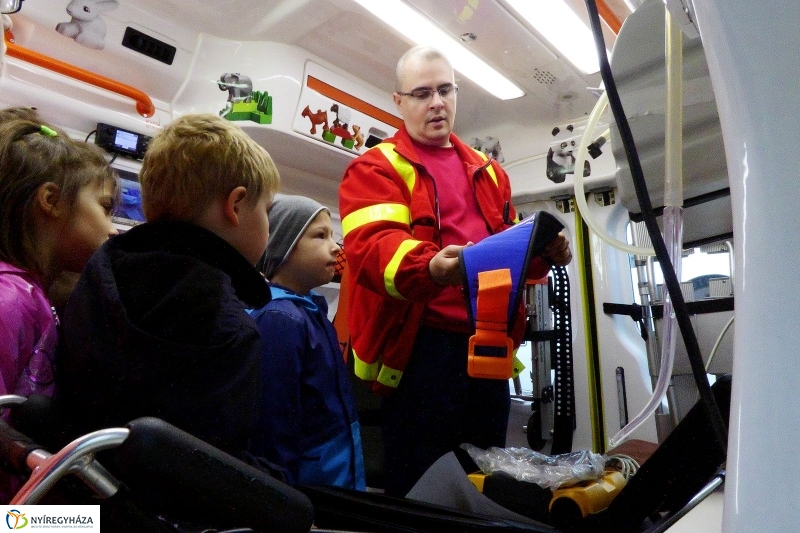 Pindúr-pandúrok - fotó Szarka Lajos