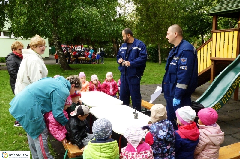 Pindúr-pandúrok - fotó Szarka Lajos