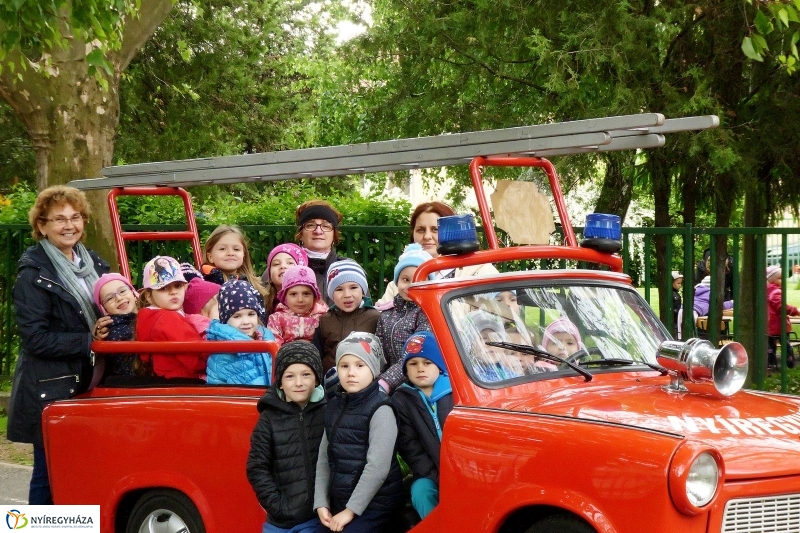 Pindúr-pandúrok - fotó Szarka Lajos