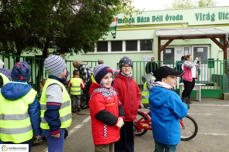 Pindúr-pandúrok - fotó Szarka Lajos