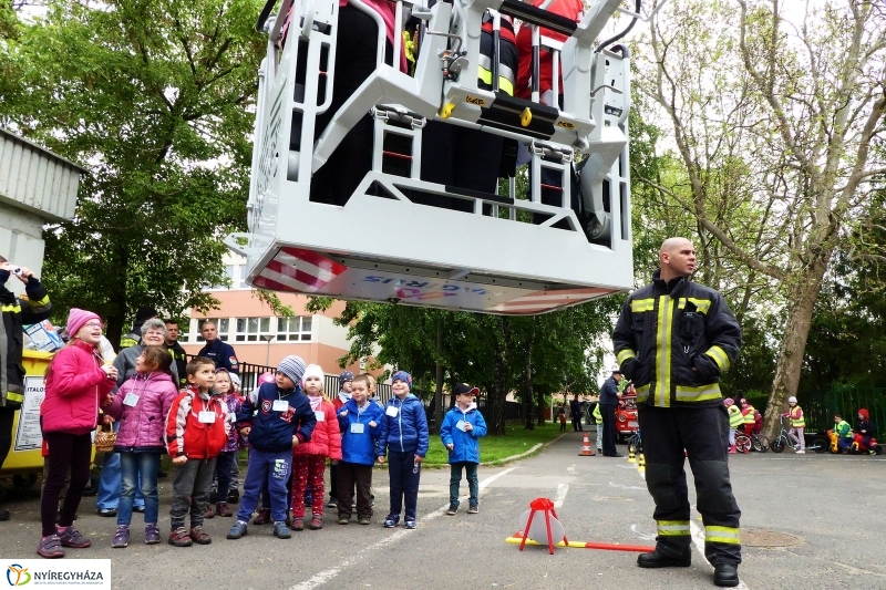 Pindúr-pandúrok - fotó Szarka Lajos