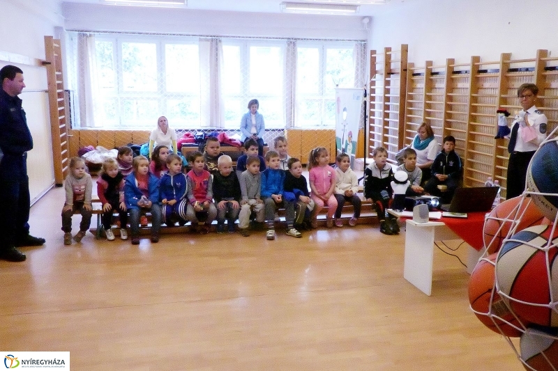 Pindúr-pandúrok - fotó Szarka Lajos