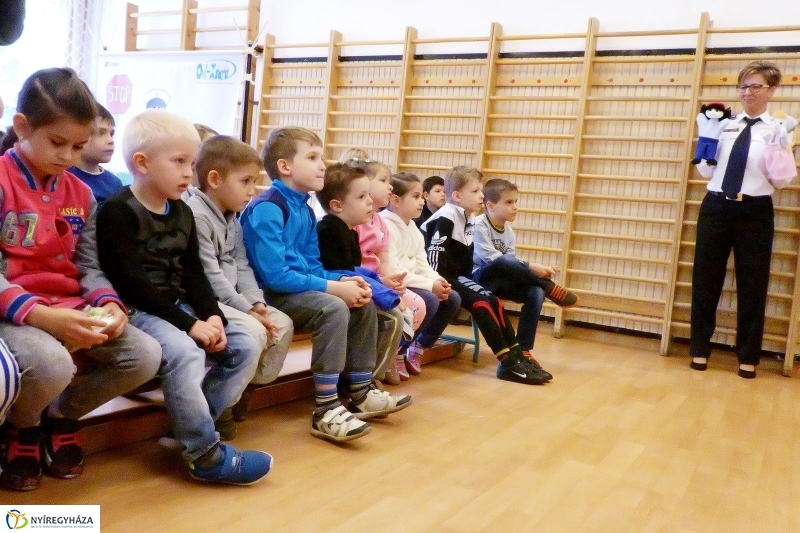 Pindúr-pandúrok - fotó Szarka Lajos