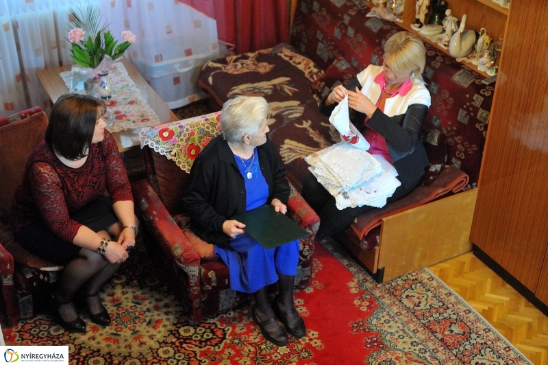 Szépkorú köszöntése - Botos Margit - fotó Szarka Lajos