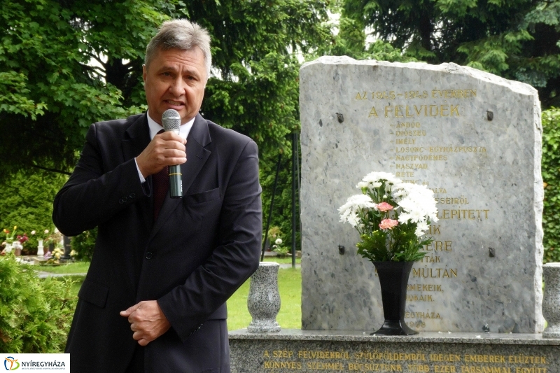 Emlékezés a felvidéki magyar családokra - fotó Szarka Lajos