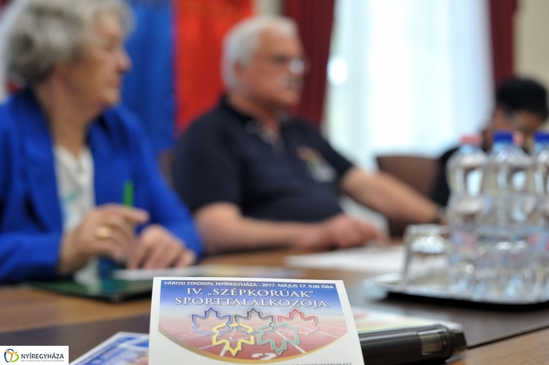 Szépkorúak sporttalálkozója sajtótájékoztató - fotó Szarka Lajos