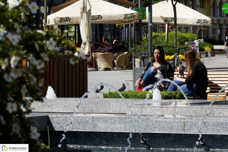 Hétfő délután a belvárosban - fotó Szarka Lajos