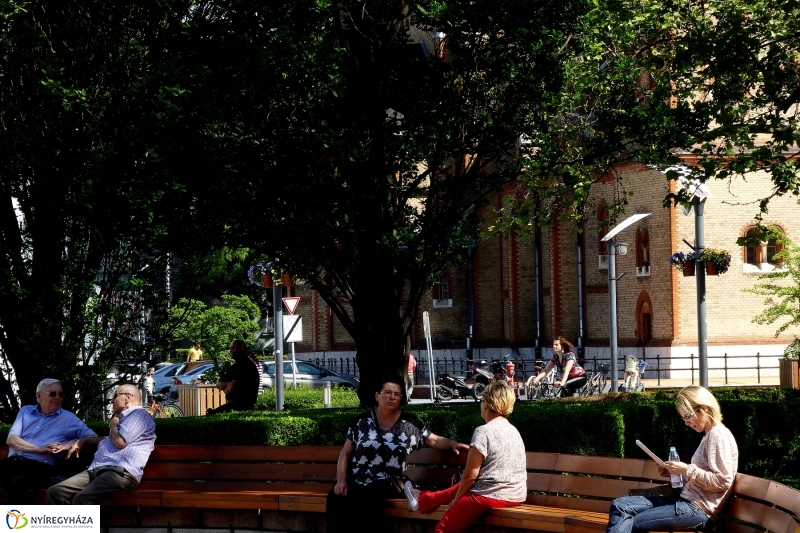 Hétfő délután a belvárosban - fotó Szarka Lajos