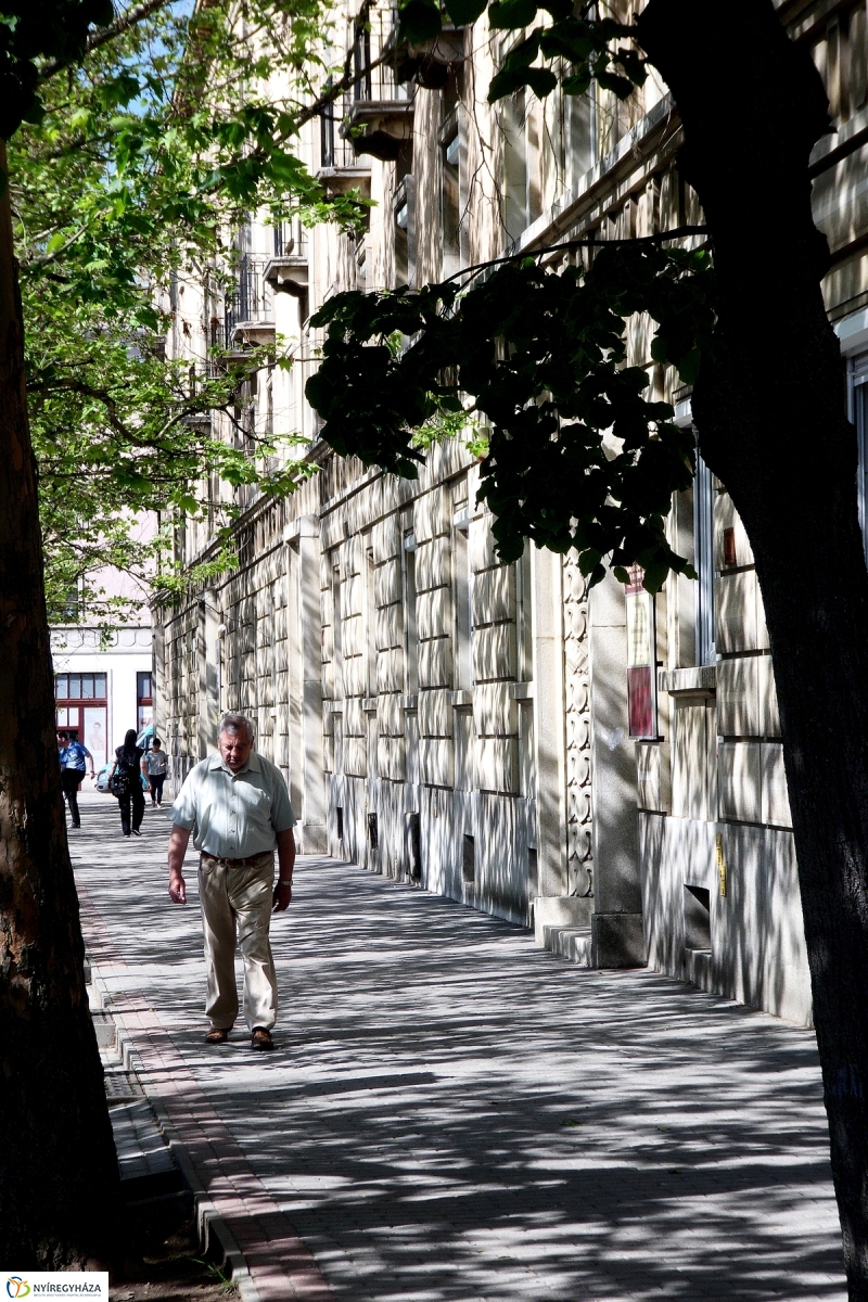 Hétfő délután a belvárosban - fotó Szarka Lajos
