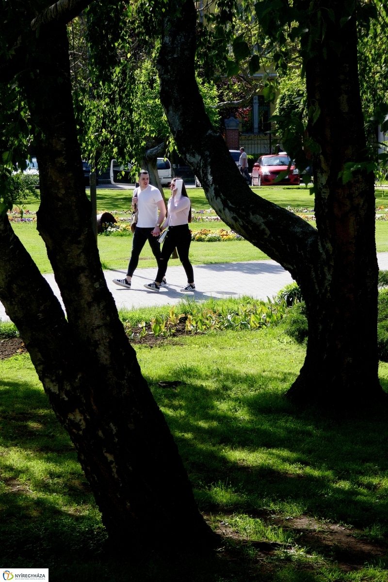 Hétfő délután a belvárosban - fotó Szarka Lajos