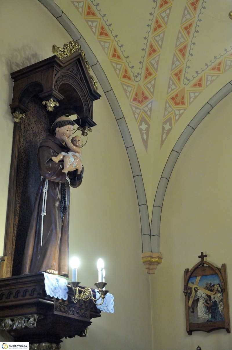 Értékes Esték-Magyarok Nagyasszonya Társszékesegyház