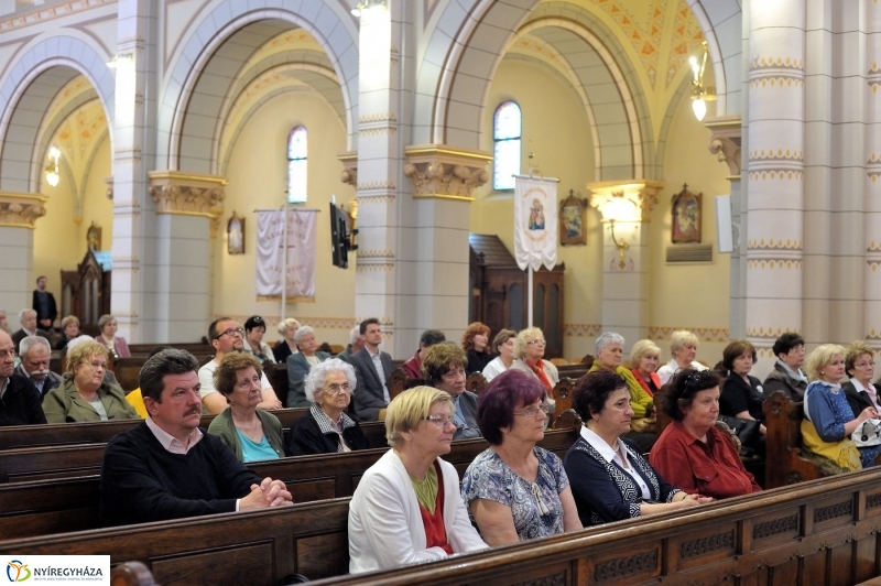 Értékes Esték-Magyarok Nagyasszonya Társszékesegyház