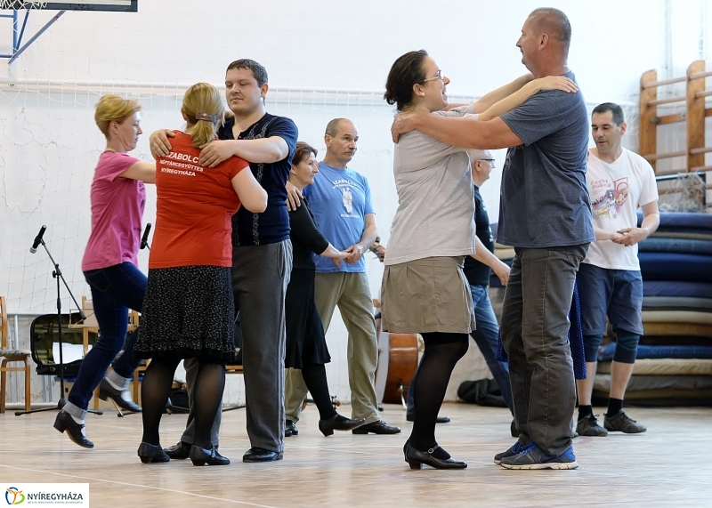 Zenekari próba a Szabolcs Néptáncegyüttes gálájára