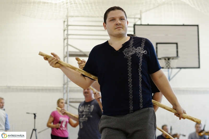 Zenekari próba a Szabolcs Néptáncegyüttes gálájára