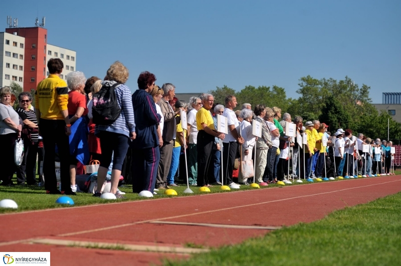 Szépkorúak sportnapja - fotó Szarka Lajos