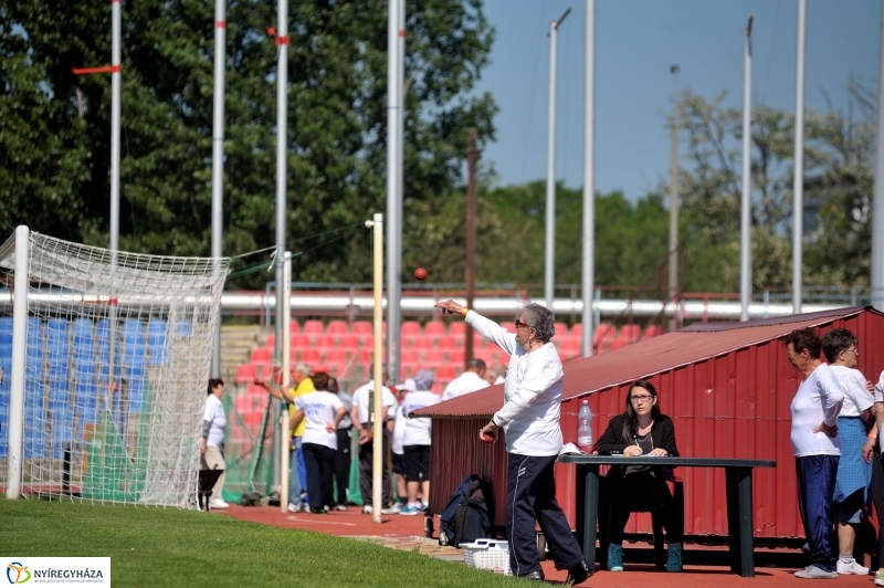 Szépkorúak sportnapja - fotó Szarka Lajos