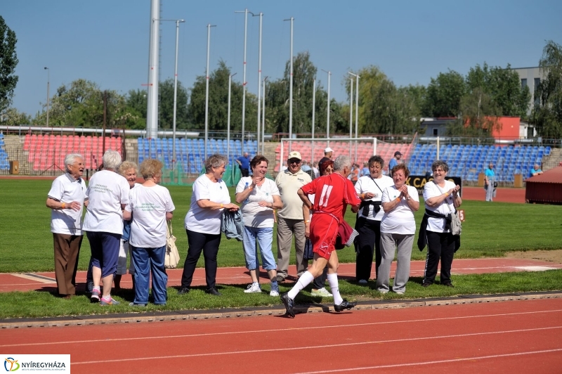 Szépkorúak sportnapja - fotó Szarka Lajos