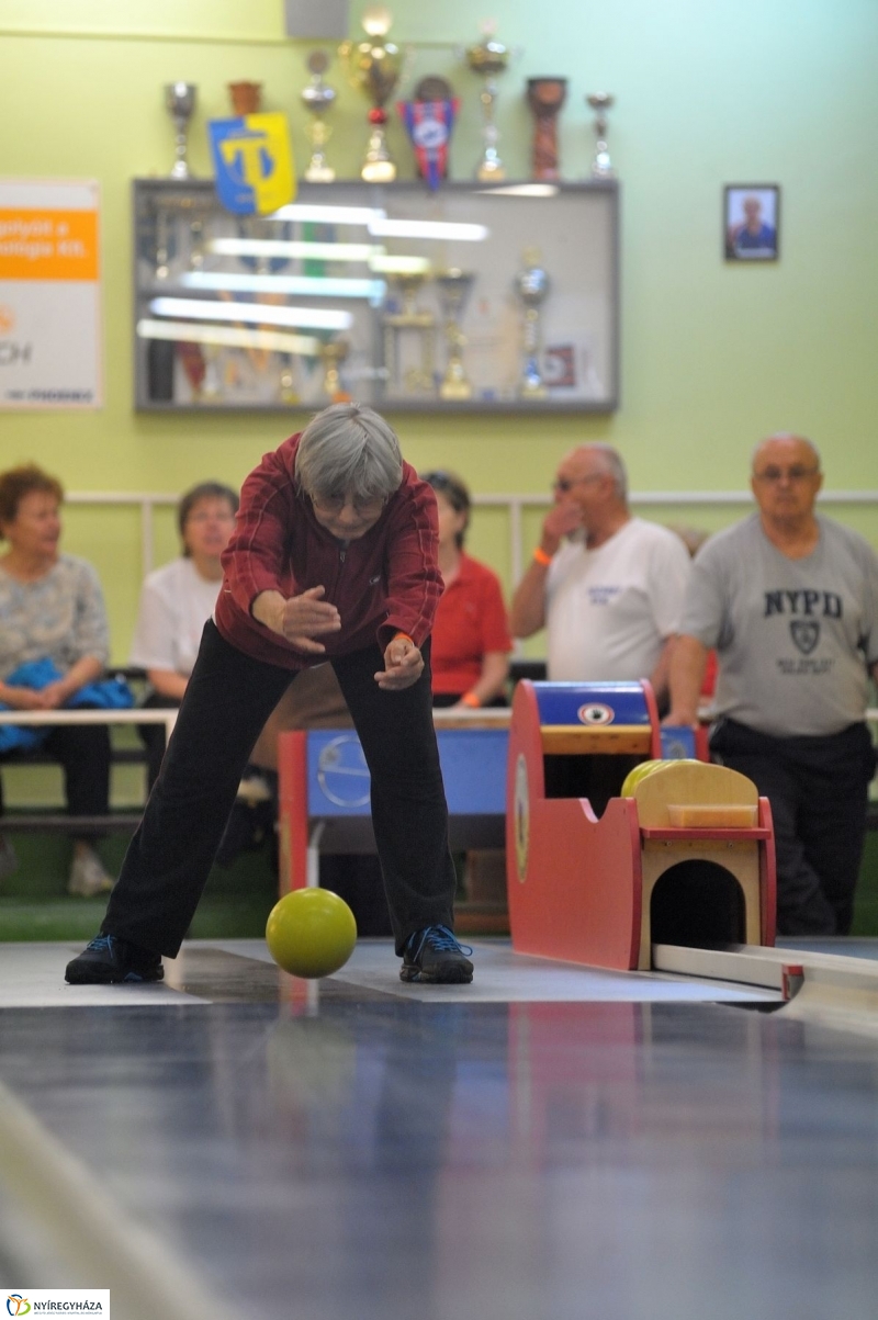 Szépkorúak sportnapja - fotó Szarka Lajos