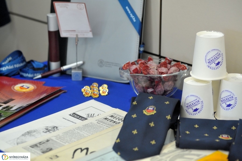 Jubileumi könyvbemutató az egyetemen - fotó Szarka Lajos