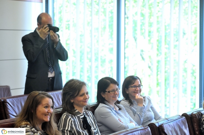 Jubileumi könyvbemutató az egyetemen - fotó Szarka Lajos
