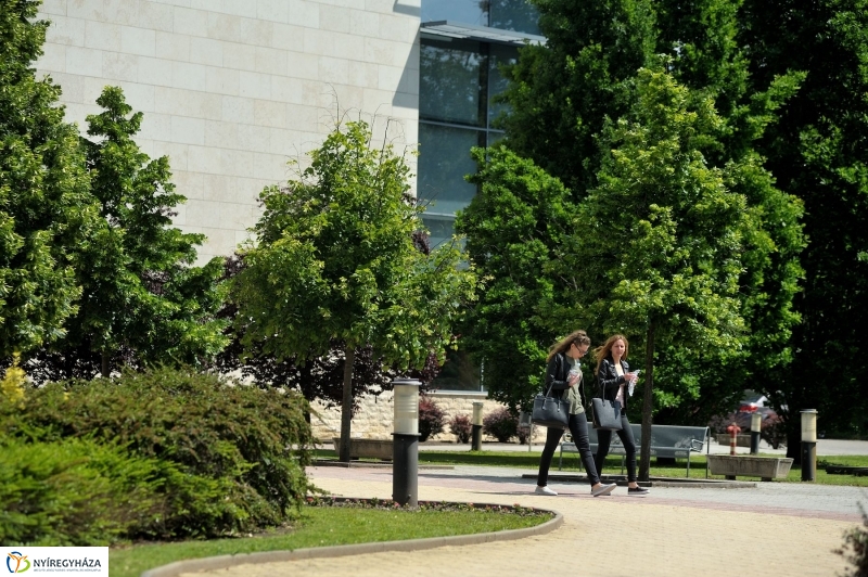 Jubileumi könyvbemutató az egyetemen - fotó Szarka Lajos